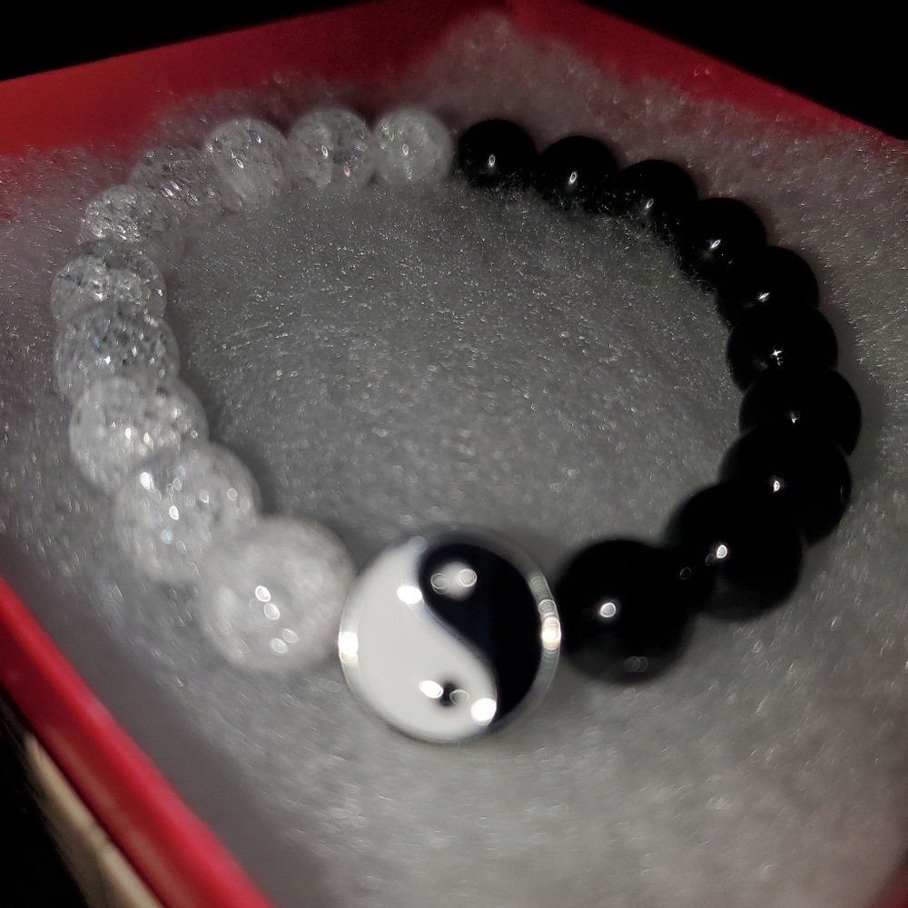 Bracelets - Picture 8 of 16